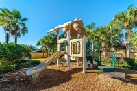 Spacious Townhome Near Disney, Free Parking - Kitchens
