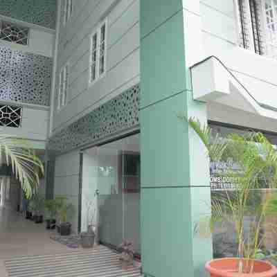 Blue Vista Residancy Hotel Exterior