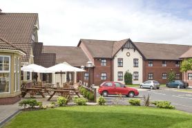 Premier Inn Glasgow (Cambuslang/M74, J2A)
