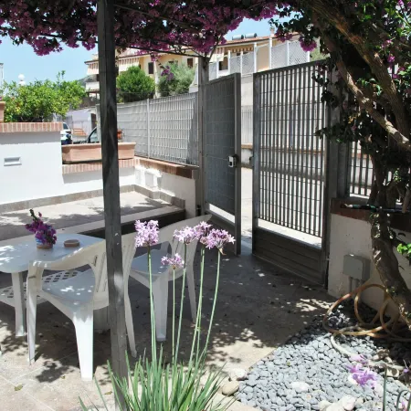 La Bouganville Studio 200 m from the Sea