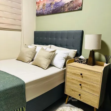 Cosy two Bedroom Apartment for Short and Long Stays Rental