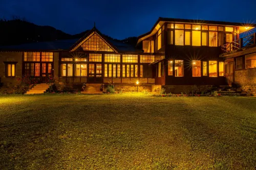 Ramgarh Heritage Villa, Manali, amã Stays & Trails - 5 tähden