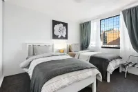 Amazing Astor ~ 2Bed, 2Bath, 1Car, Pool! - 3-Sterne