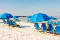 Harbor Suites at Harborwalk Village - Beach