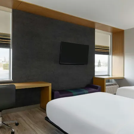 Aloft Green Bay