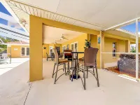 Stylish Pool Close to Withlacoochee Bike Trail 3 Bedroom Home by Redawning - Balkoner