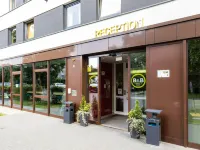 B&B HOTEL Hamburg-Nord - Bintang 2