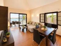 HEATED PRIVATE POOL - FREE PARKING - BARBECUE - FREE WIFI. - Villas
