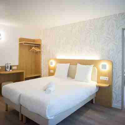 Brit Hotel Confort Roissy Saint-Witz Rooms
