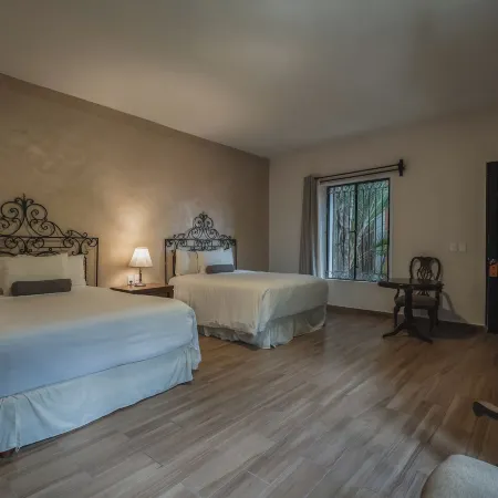 Art 64 Guest House – Adults Only