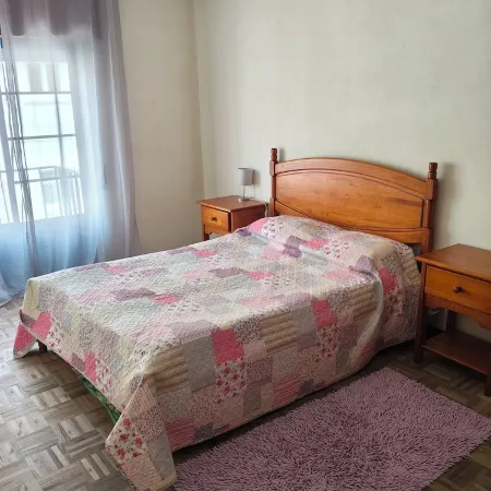 2 bedroom apartment 5 minutes from the beach with sea views! Hoteles en Nazaré