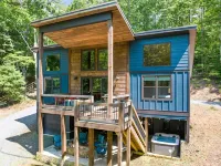 Mtn Retreat w Hot Tub Resort Amenities Grill - 3 stjerner