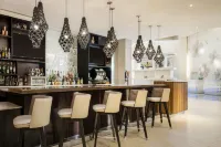 Renaissance Santo Domingo Jaragua Hotel & Casino - С баром