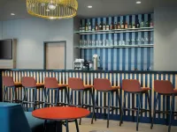 Hampton by Hilton Celle - С баром