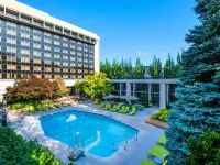DoubleTree by Hilton Portland, OR Hotels near Alberta Street