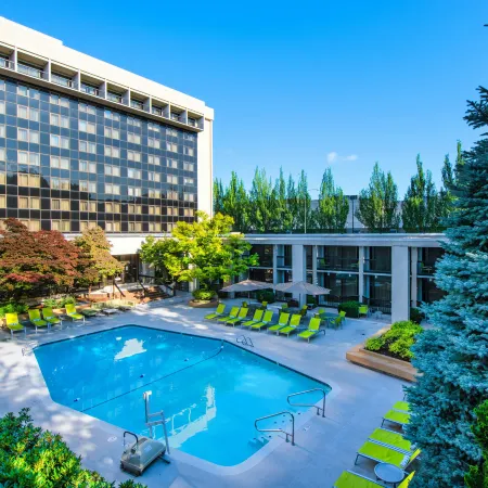 DoubleTree by Hilton Portland, OR