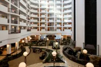 Embassy Suites by Hilton Portland Airport - 3-Star