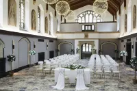 Hanbury Manor Marriott Hotel & Country Club - parking