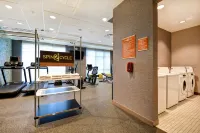 Home2 Suites by Hilton Victorville - parking