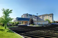 Homewood Suites by Hilton Cambridge-Waterloo, Ontario - parking