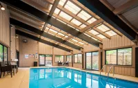 Tamarack Lodge - Pet-friendly