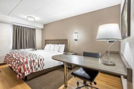 Red Roof Inn Tinton Falls - Jersey Shore