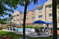 Fairfield Inn & Suites Jacksonville Orange Park - piscina