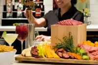 Embassy Suites by Hilton Grapevine DFW Airport North - Quầy Bar
