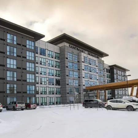 Sandman Signature Sherwood Park Hotel