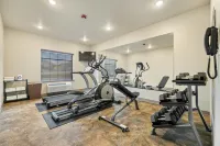 Cobblestone Hotel & Suites - Alpine - Gym