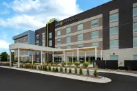 Home2 Suites by Hilton Grand Rapids Airport - 3-Star