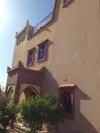 Riad les Jardins de Merzouga - parking