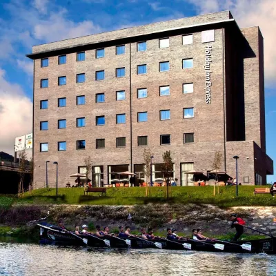 Holiday Inn Express SAN SEBASTIAN - ERRENTERIA by IHG Hotel dekat Stadion Anoeta