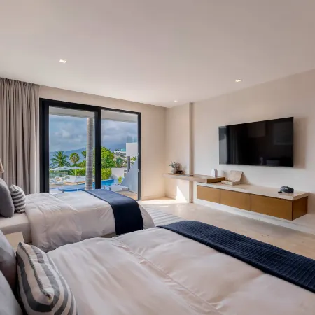 Casa Villanas | Acapulco, Fully Staffed