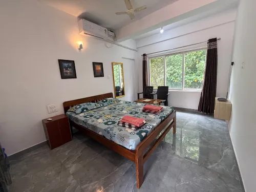 Friends Stay Studio R-9 1st floor by Mukund Sadan - Homestays