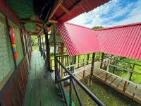 Aventour Amazon Lodge - Homestays
