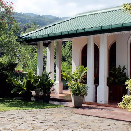 Hillcrest Villa