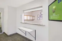 WoodSpring Suites Holland - Grand Rapids