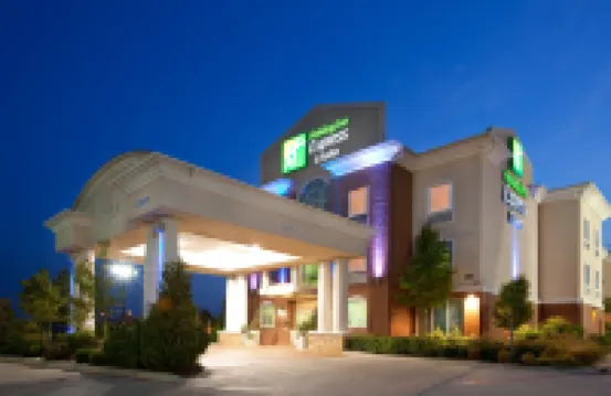 Holiday Inn Express & Suites FORT WORTH - FOSSIL CREEK by IHG