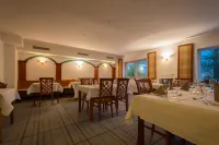 福耳圖那飯店 - 停車場