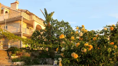 Apartment for Four Persons with Sea View in Trogir Near the Beach