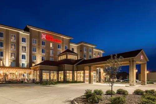 Hilton Garden Inn Bettendorf/Quad Cities - parking