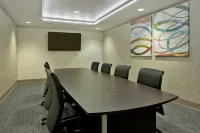 Holiday Inn Express & Suites Austin Downtown - University