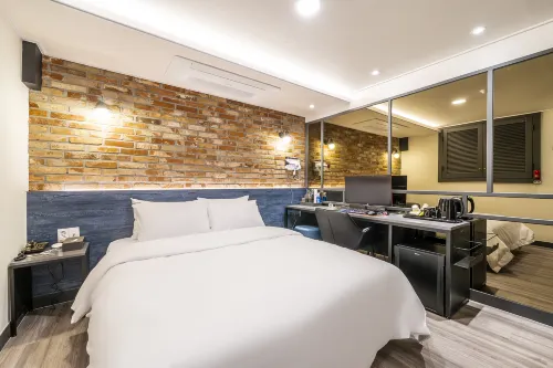 Guri Studio 9 Hotels in Guri-si