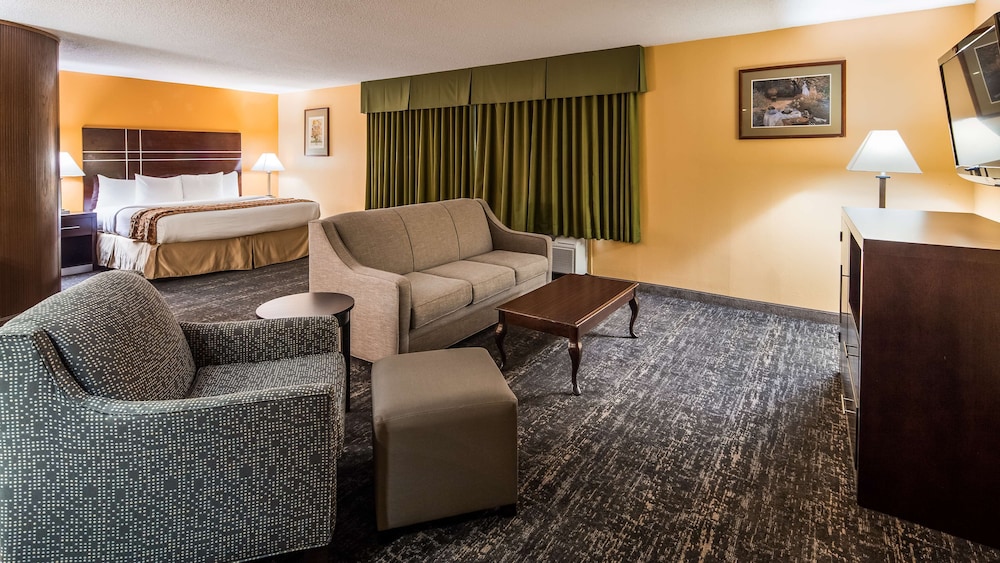 Best Western Luxbury Inn Fort Wayne