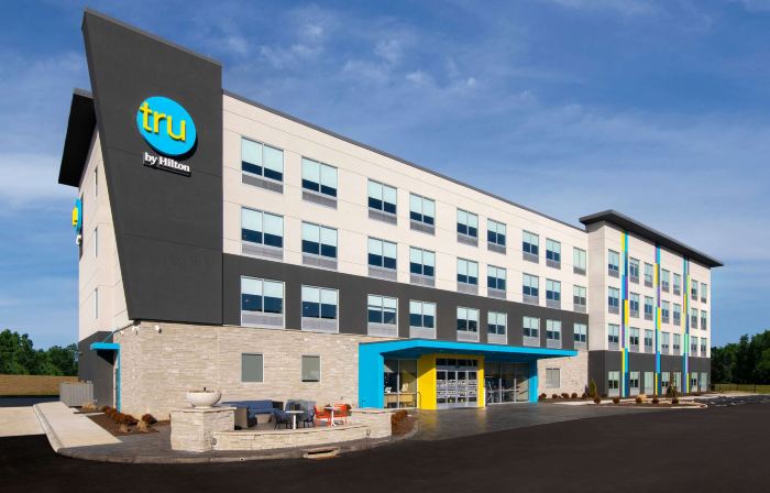 Tru by Hilton Sharonville Cincinnati
