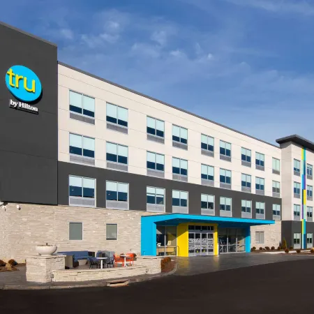 Tru by Hilton Sharonville Cincinnati