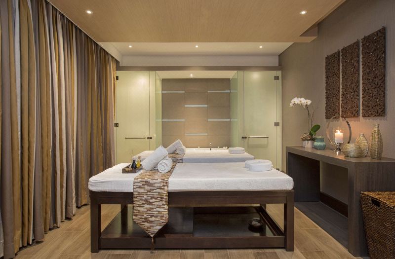 Makati Diamond Residences photo 3