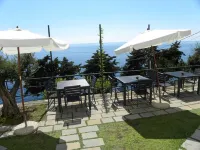 Corte Del Gallo Hotels in Corniglia