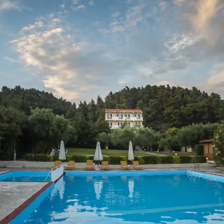 Julia Hotel